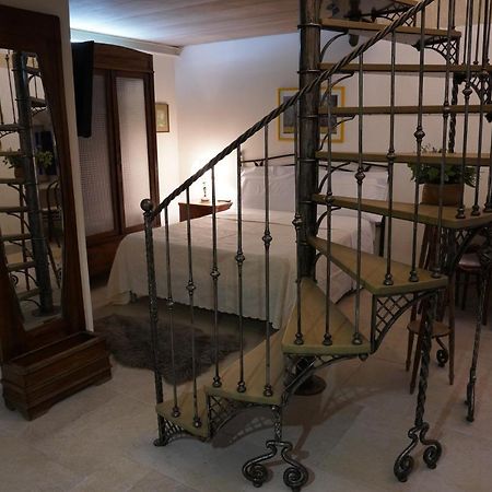 Ui Momm Hotel Matera Exterior photo